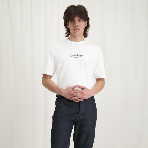 The New Originals Catalog Chairs T-shirt Wit