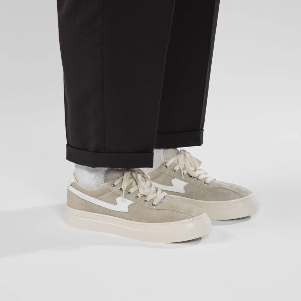 Stepney Workers Club Dellow S-Strike Cup Suede Sneaker Licht Grijs