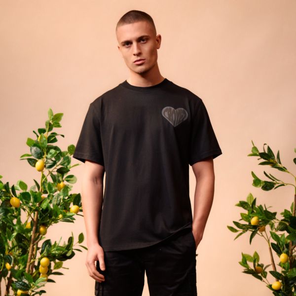 Croyez Puffed Heart T-shirt Zwart